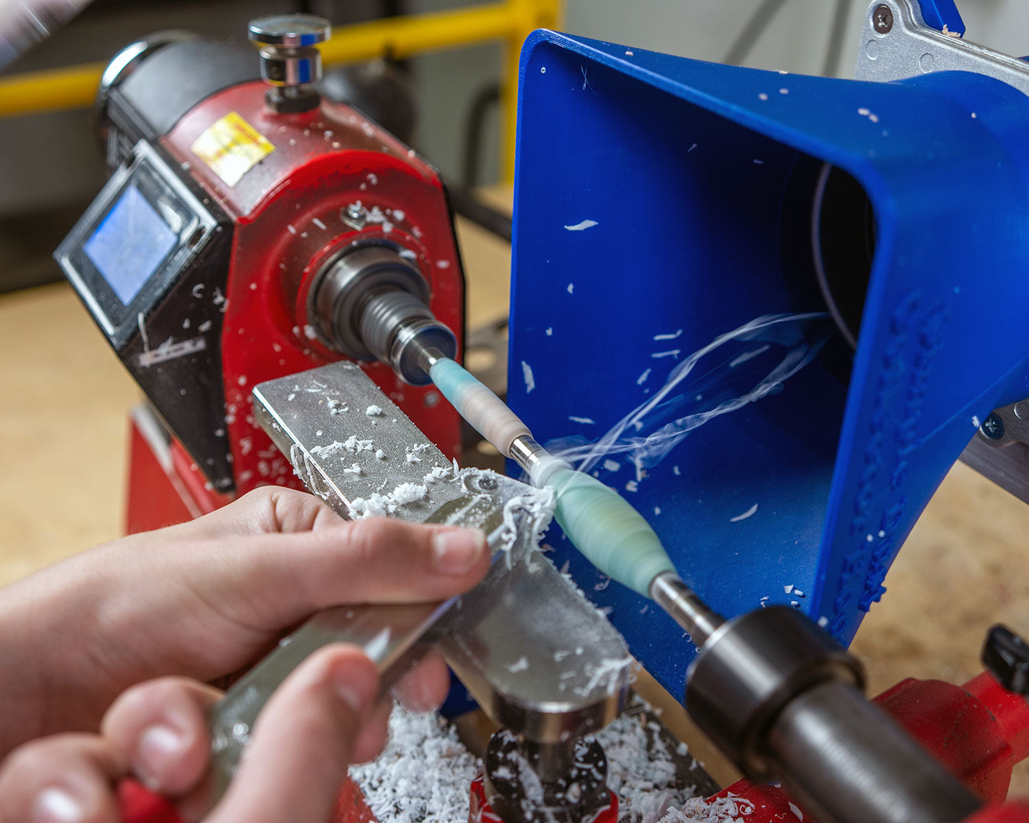 Simple Dust Collection System for Split-Bed Wood Lathe – Compatible with 4" Tubing